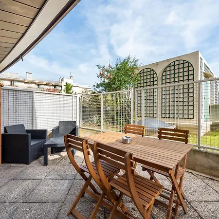 Paris Champs-elysees/neuilly Studio Avec Terrasse